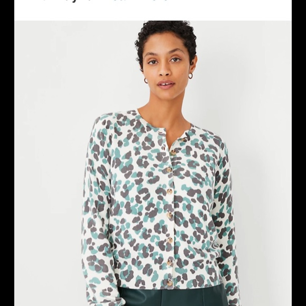* New Ann Taylor SZ Small Cotton Cardigan Soft Green / Gray Leopard Print *